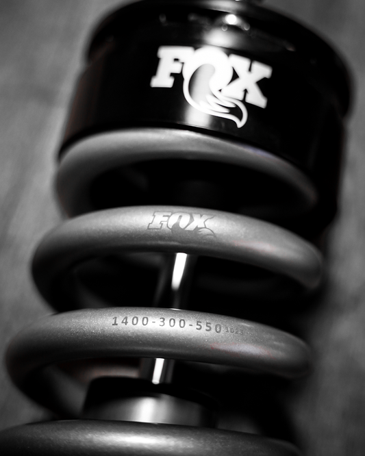 FOX PERFORMANCE SERIES FOR HILUX