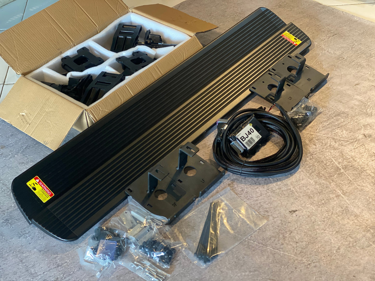 ELECTRIC FOOT STEP BAIC BJ40